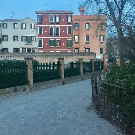 Ca’ Braga Biennale Appartamento *